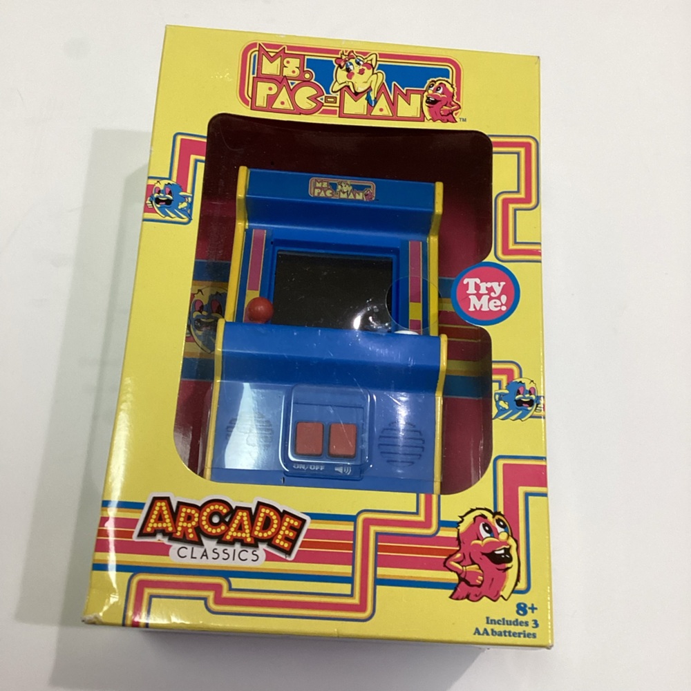 Ms. PAC- MAN Retro Mini Arcade Classics Hand Held Game- New Basic Fun Vintage